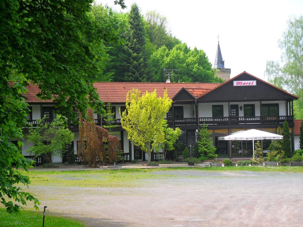 Motel Zur Festwiese Gierstädt Exterior foto